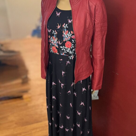 Gorgeous black floral pattern dress, by Sundance size 2 - Picture 8 of 9